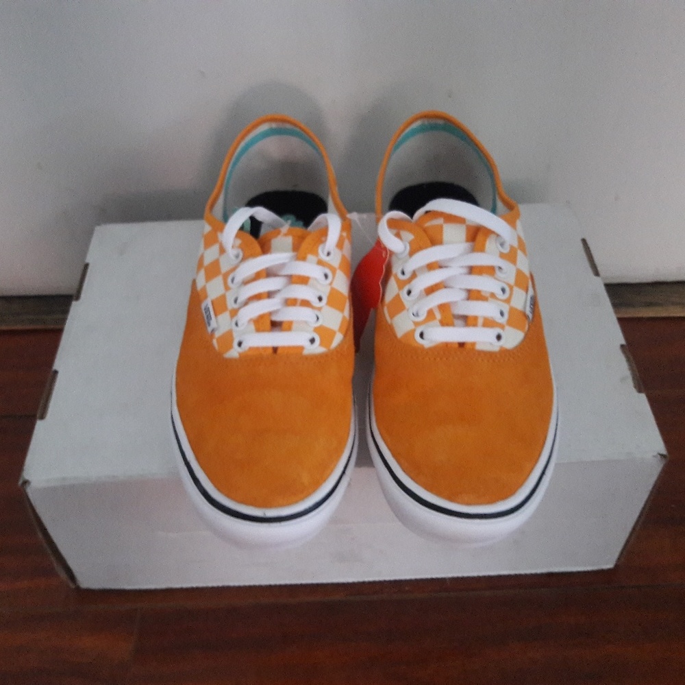 vans - Picture 2 of 4
